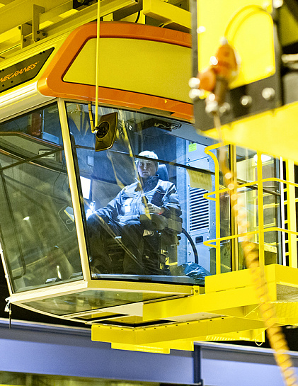 funny-girl-in-doctor-uniform